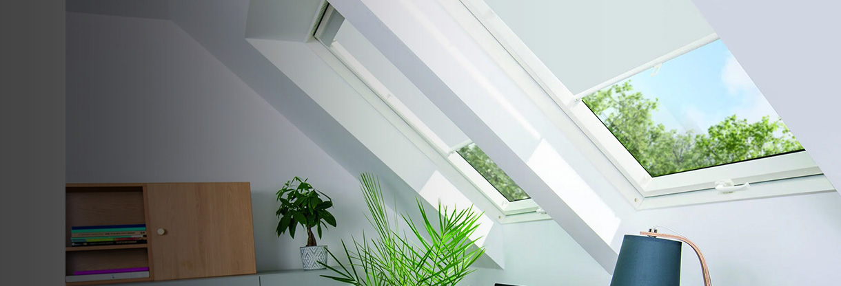 Center Pivot Roof Windows